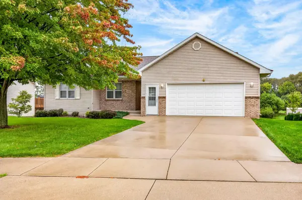 985 SPRINGS RD, Fond Du Lac, WI 54935