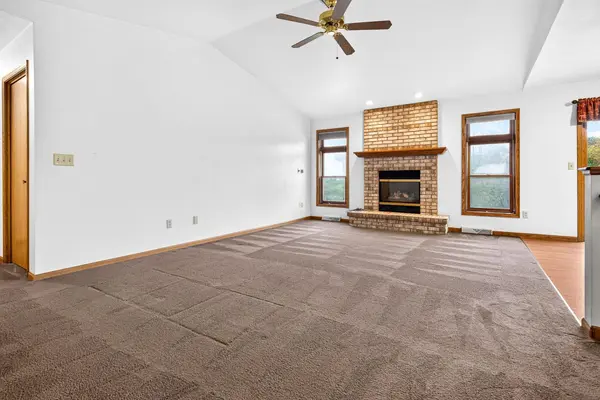 985 SPRINGS RD, Fond Du Lac, WI 54935
