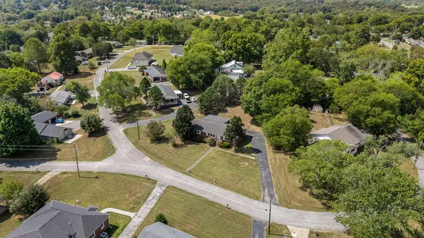1610 June Ave, Shelbyville, TN 37160