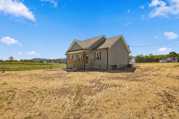 2175 Claude Fox Rd, Cornersville, TN 37047
