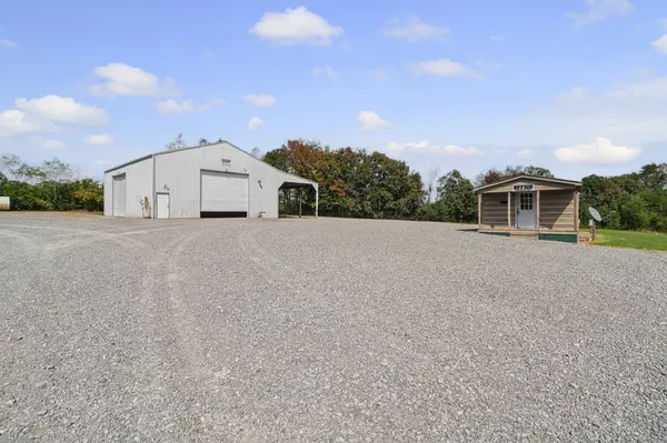 165 Ramey Rd, Crossville, TN 38571