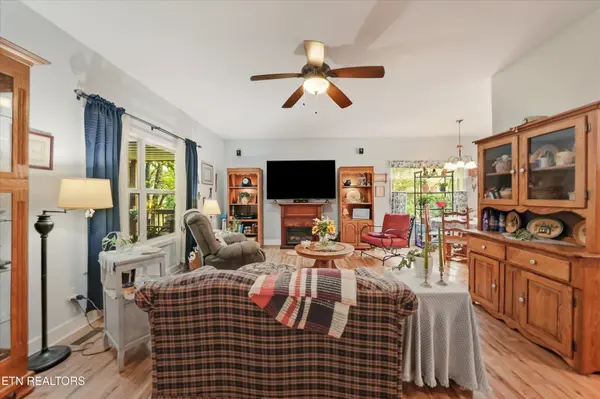 134 McKinney Rd, Harriman, TN 37748