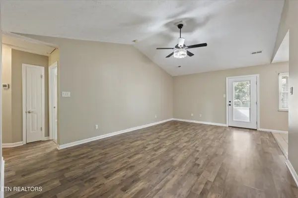 2312 Bainbridge Way, Powell, TN 37849