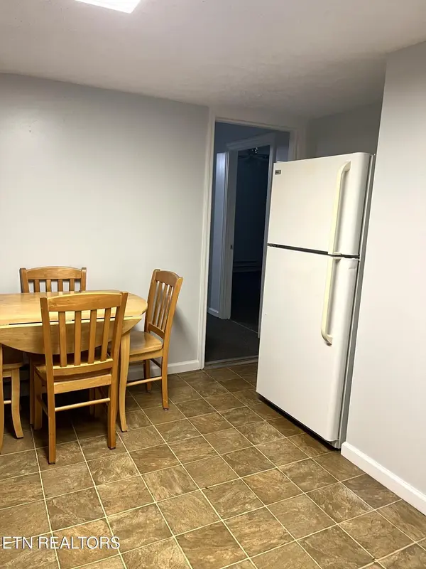 672 Raccoon Valley Rd, Maynardville, TN 37807