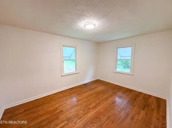 119 Old State Circle, Powell, TN 37849