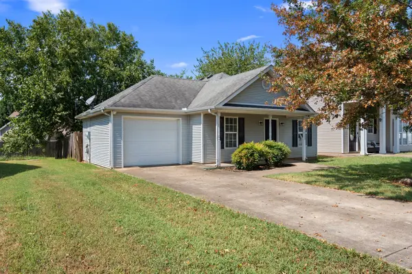 2742 Pepperdine Dr, Murfreesboro, TN 37128