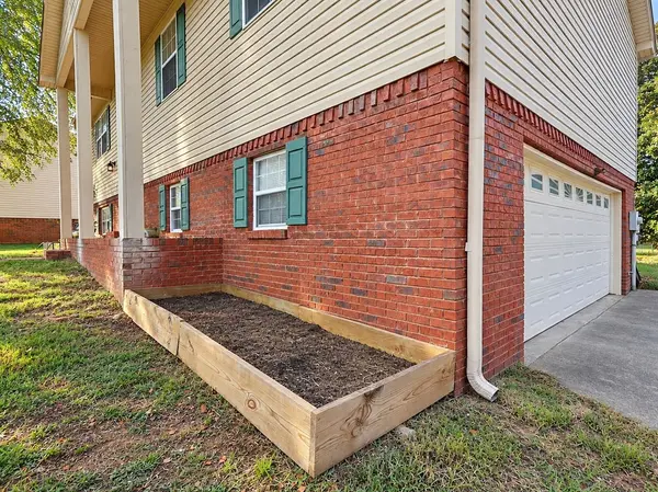 131 Cody St #NW, Cleveland, TN 37312