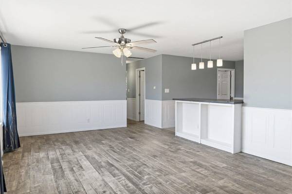109 N Pine St, Argonia, KS 67004