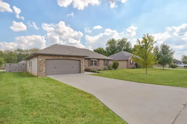 1260 S Venice AVE, Republic, MO 65738