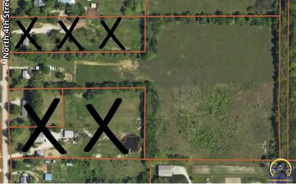 23238 N 4th St, Osage City, KS 66523
