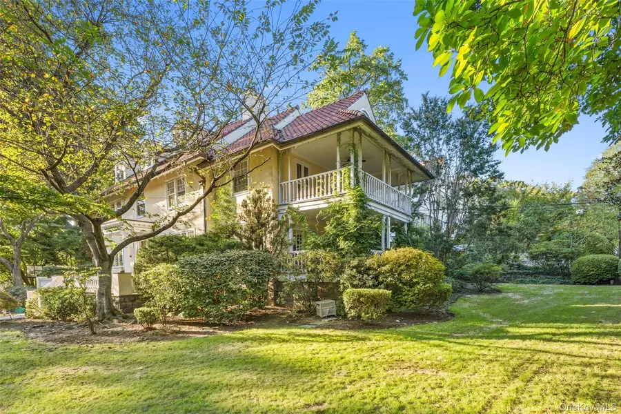 2 Dellwood RD, Bronxville, NY 10708