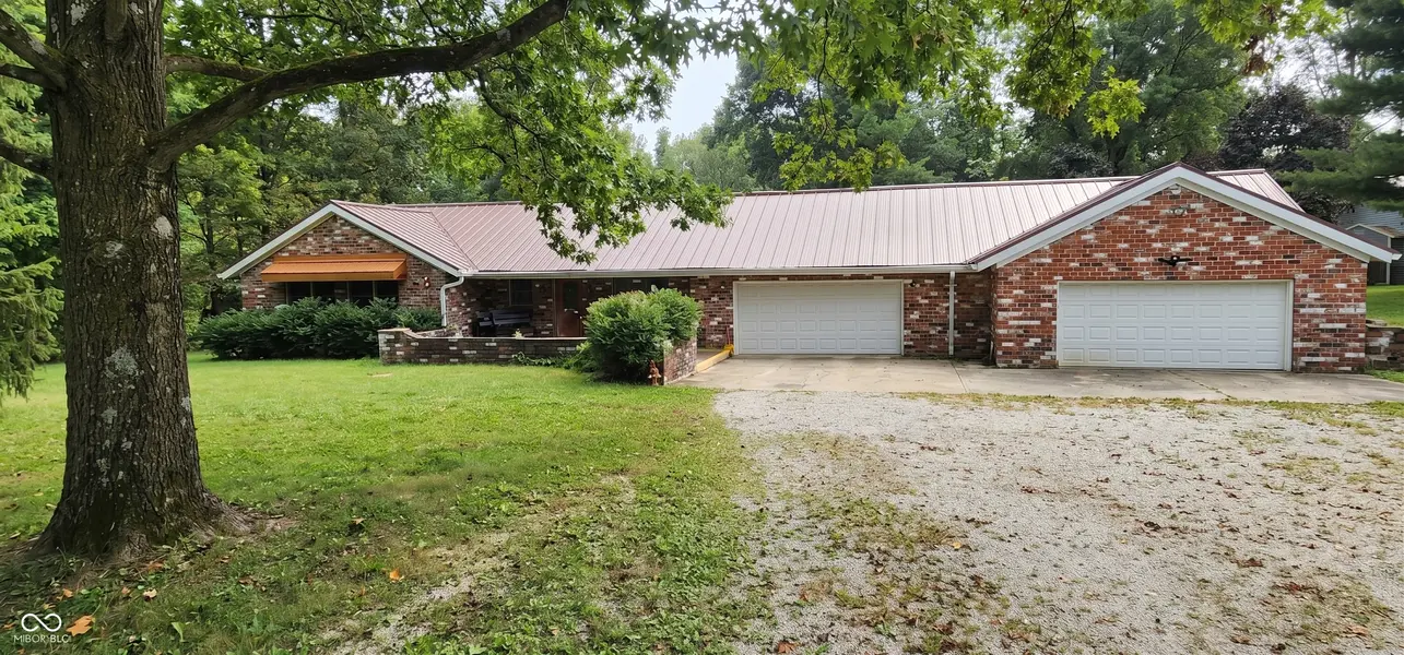 6048 E Us Highway 36, Bainbridge, IN 46105