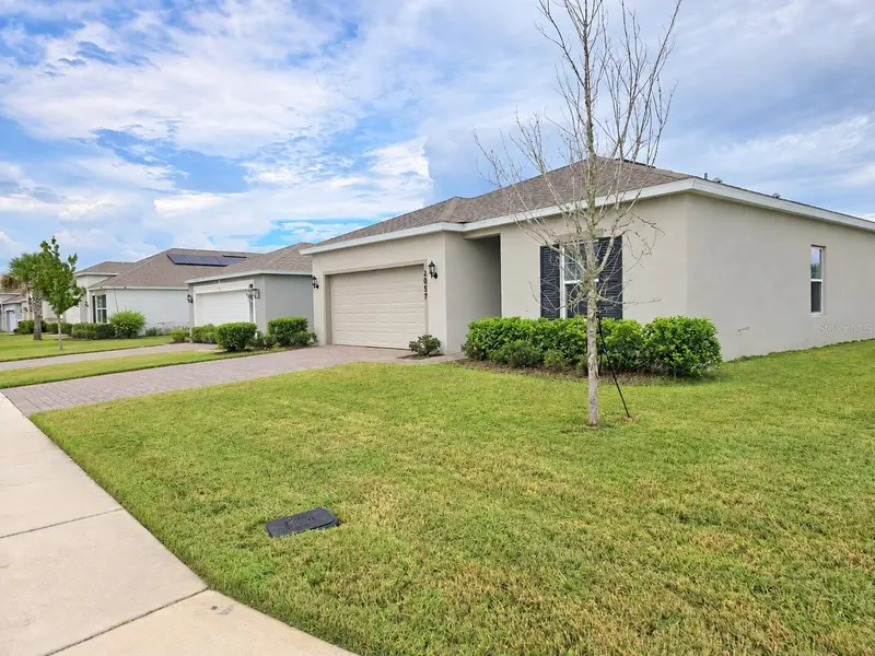 2057 HAVASU FALLS DR, Deland, FL 32724