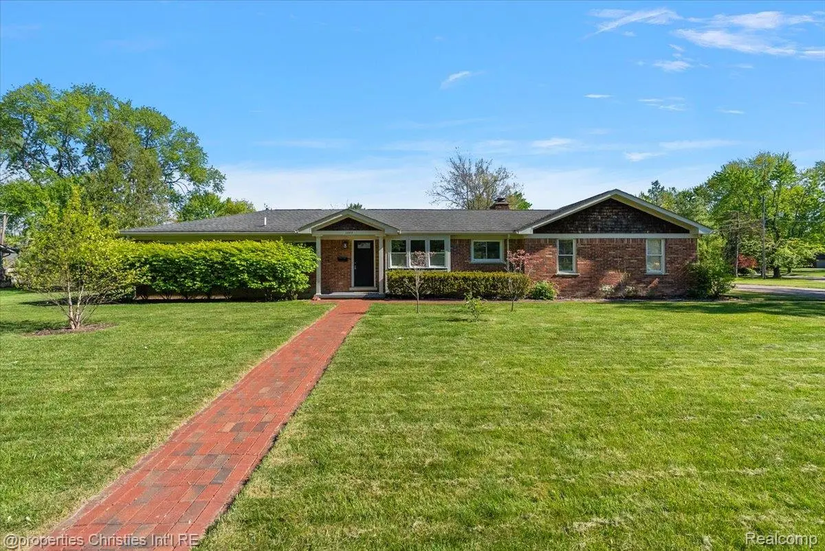 2985 Summervale LN, Bloomfield Hills, MI 48301