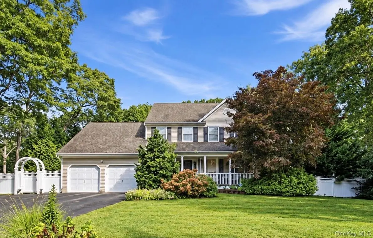60 Scranton AVE, Port Jefferson Station, NY 11776