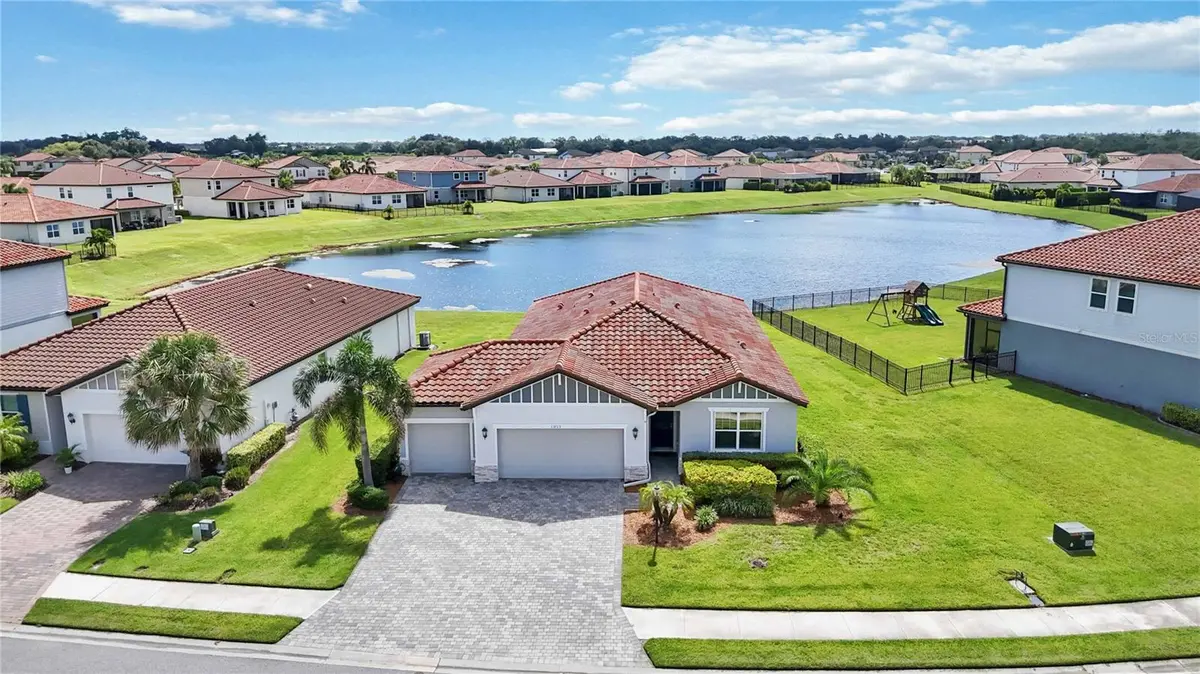 13723 GREEN HAMMOCK PL, Lakewood Ranch, FL 34211