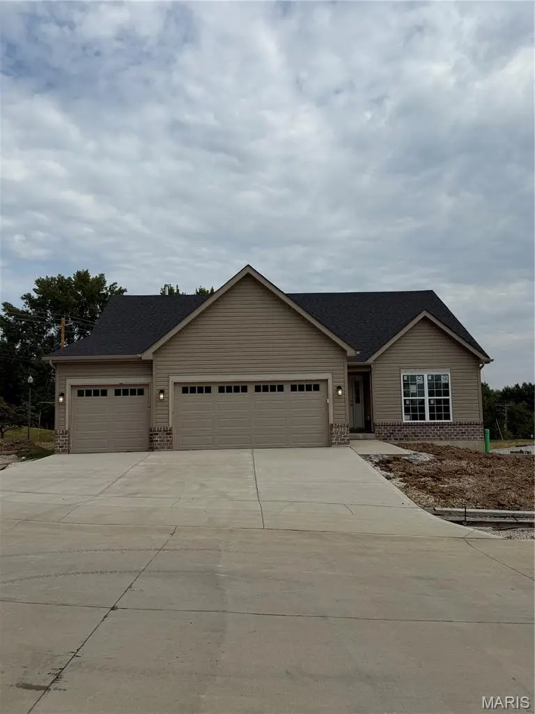 2218 TBB Principia DR, Maryland Heights, MO 63043