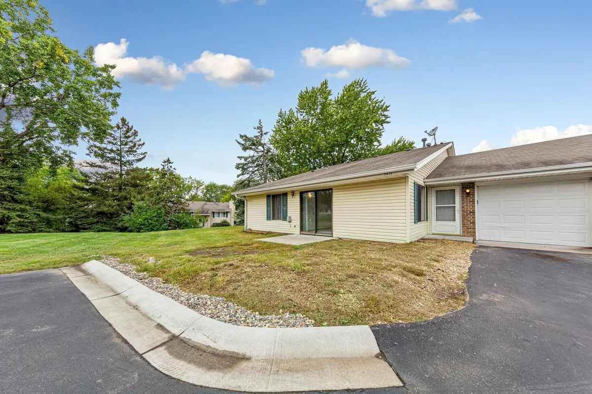 3831 Heather DR, Eagan, MN 55122