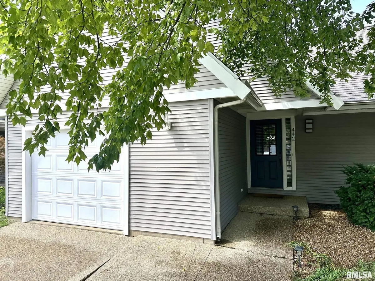 442 E COURT ST, Jacksonville, IL 62650