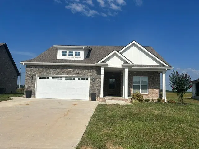 170 Aspen Pine Dr, Clarksville, TN 37043