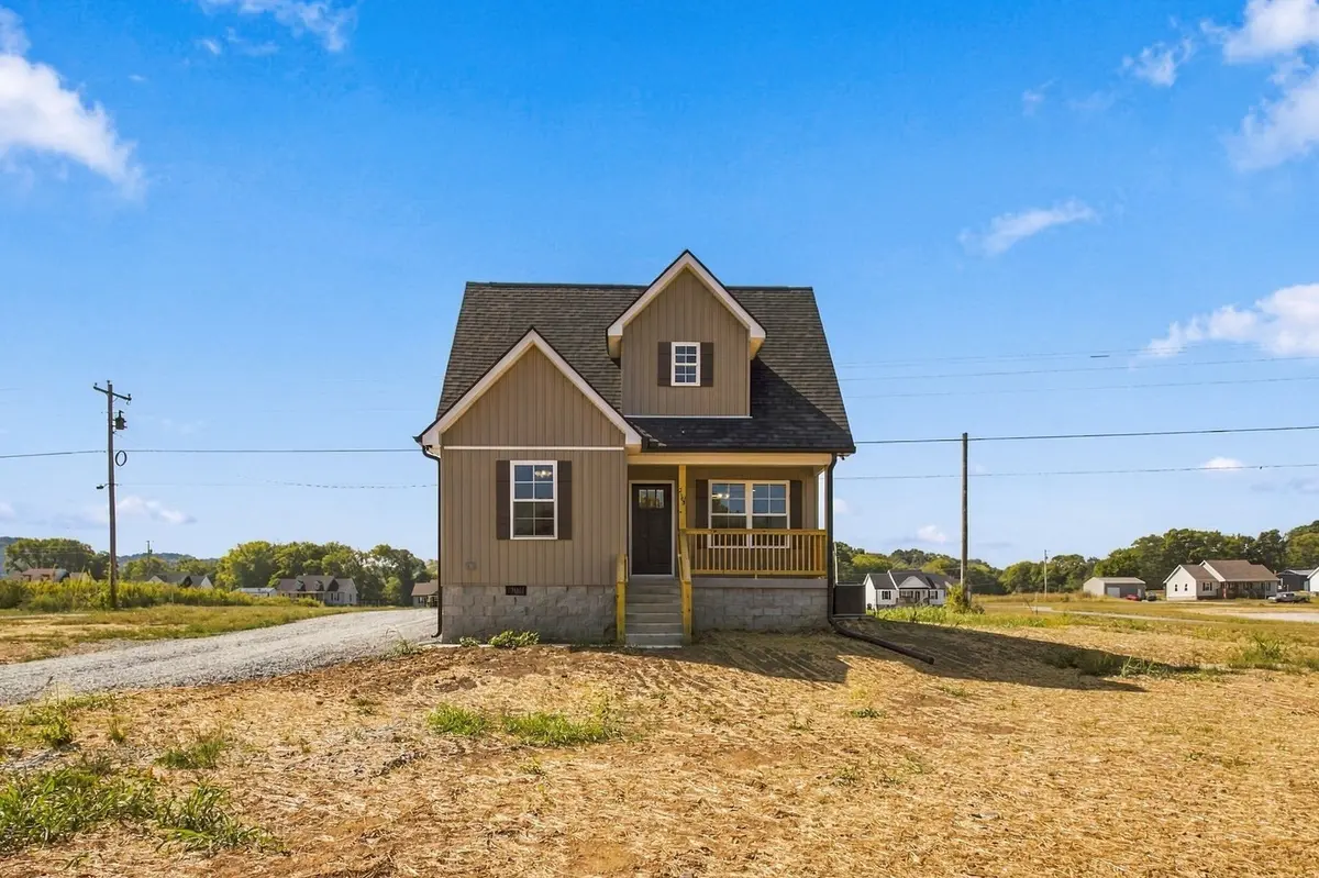 2183 Claude Fox Rd, Cornersville, TN 37047