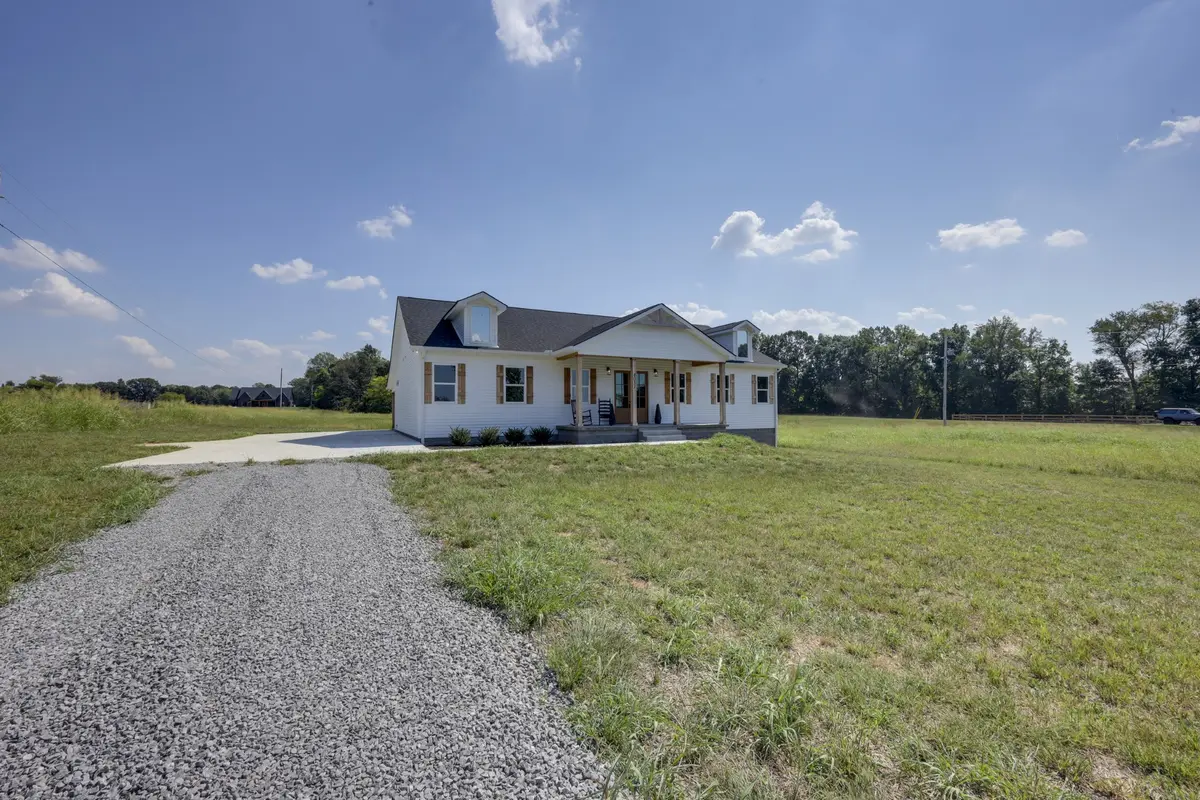 4031 Wells Rd, Springfield, TN 37172