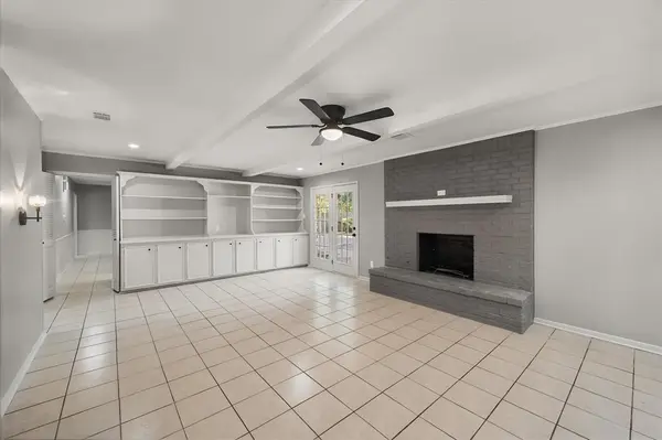 1724 Glenbrook Street, Corsicana, TX 75110