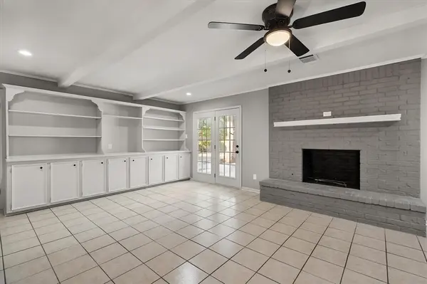 1724 Glenbrook Street, Corsicana, TX 75110