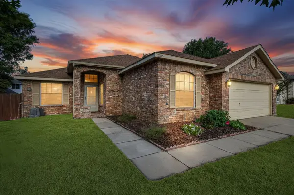 2105 Westview Trail, Denton, TX 76207