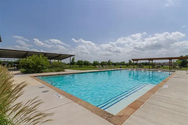 711 Meadow Holly Drive, Wylie, TX 75098
