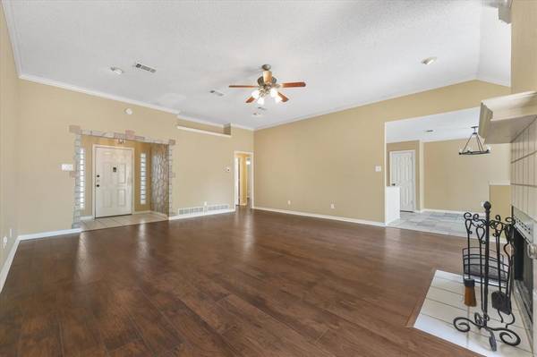 2129 Whetstone Drive, Corinth, TX 76210