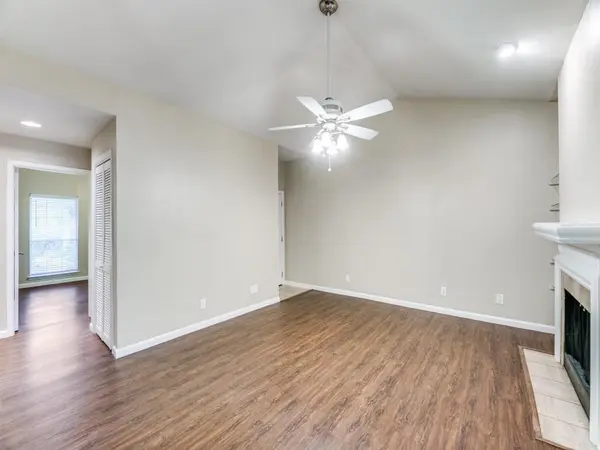 8601 Park Lane #221, Dallas, TX 75231