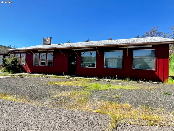 99 3RD ST, Maupin, OR 97037