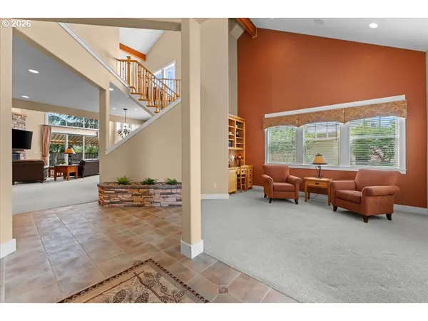 3034 N HOLLADAY DR, Cornelius, OR 97113