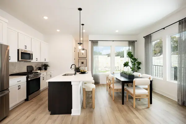 8022 Bird Song CIR, Austin, TX 78745