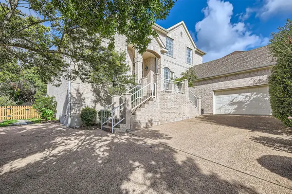 2114 Cliffs Edge DR, Austin, TX 78733