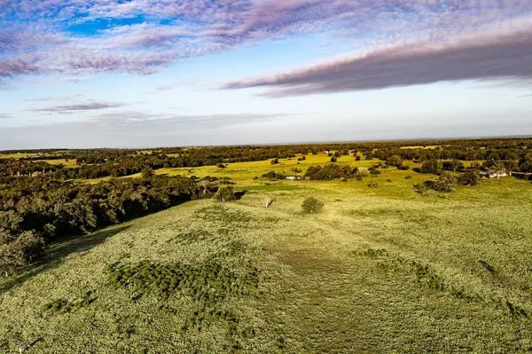 3087 County Road 320, Lexington, TX 78947