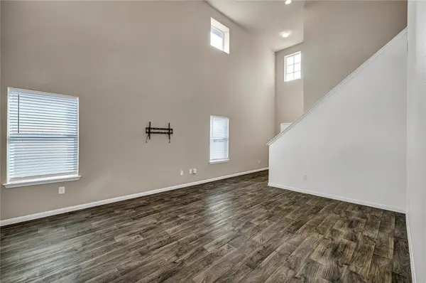 2902 Tilmon LN, Austin, TX 78725