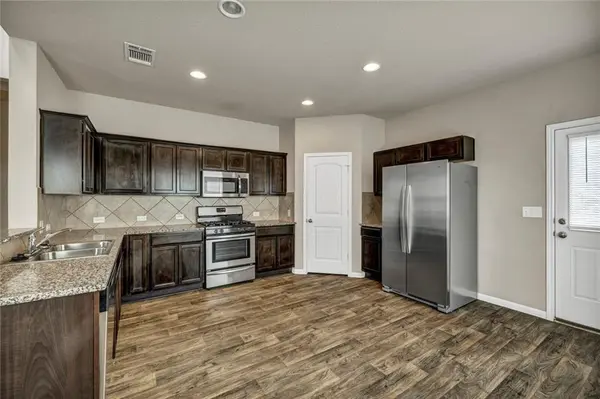 2902 Tilmon LN, Austin, TX 78725