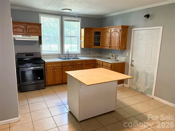 37 Sixth ST #36, York, SC 29745