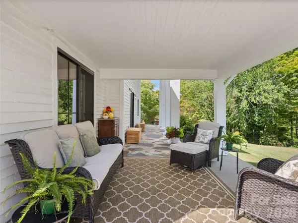 609 Auburn RD, Waynesville, NC 28786