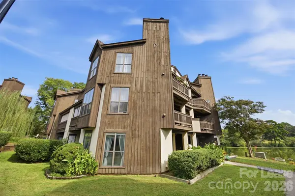 8157 Cedar Glen DR, Charlotte, NC 28212