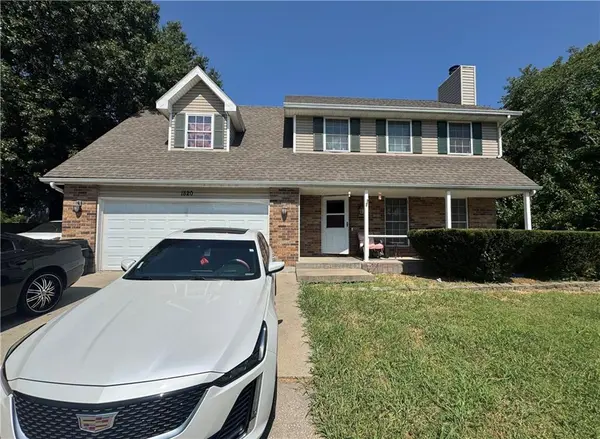 1820 Evergreen ST, Leavenworth, KS 66048