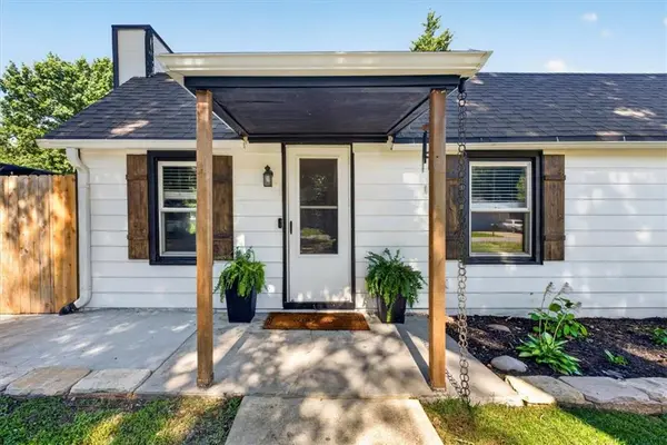 508 S Elm ST, Louisburg, KS 66053