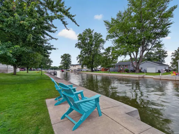 122 E Sunny Acres DR, Rome City, IN 46784