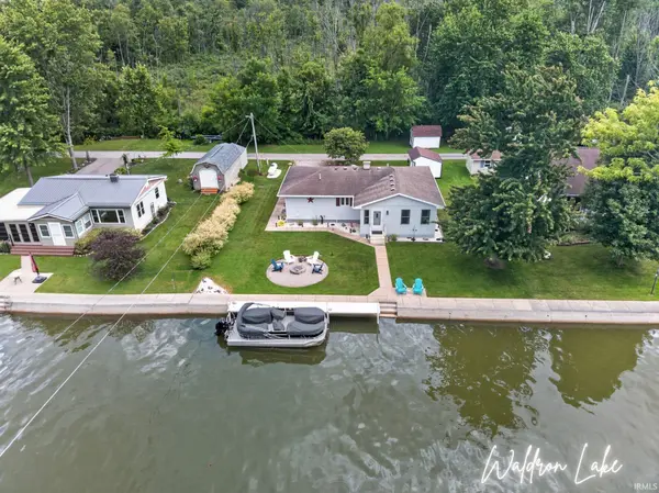 122 E Sunny Acres DR, Rome City, IN 46784