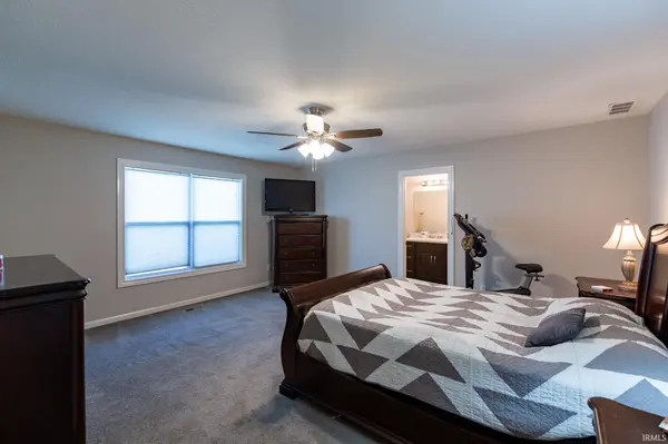 18895 Red Cedar RD, New Paris, IN 46553