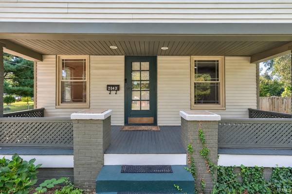 2043 E Riverside DR, Evansville, IN 47714-4322