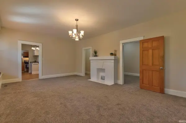 2043 E Riverside DR, Evansville, IN 47714-4322