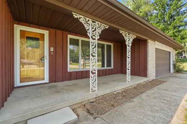 1037 N Lincoln DR, Paoli, IN 47454